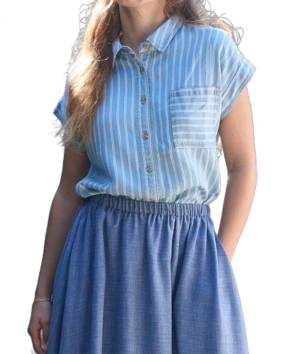 NEW BLU PEPPER bayside button down top in blue